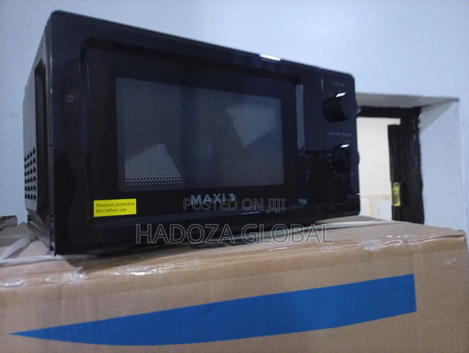 Maxi Microwave Oven – Clean, Sharp Ready to Use for Homes
