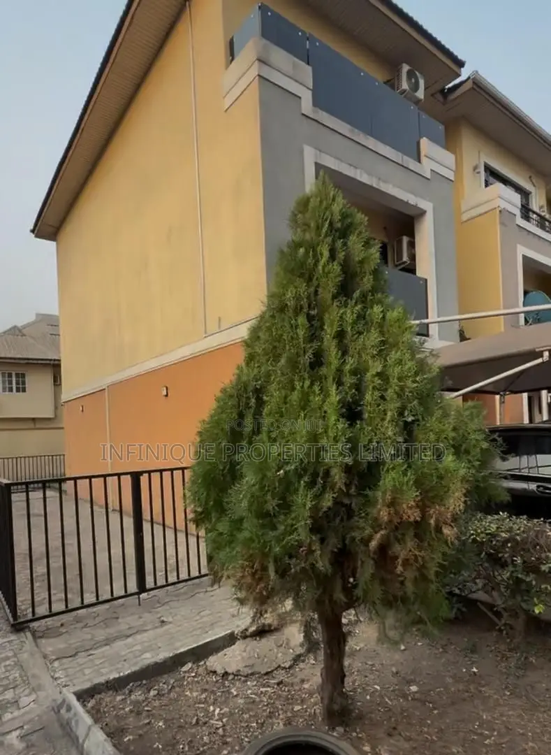 4bdrm Townhouse/Terrace in Ikeja GRA for sale