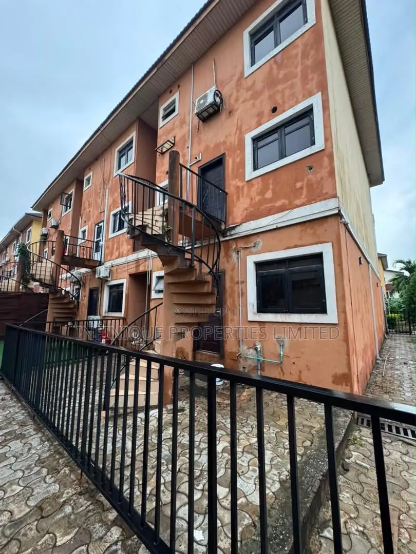 4bdrm Townhouse/Terrace in Ikeja GRA for sale