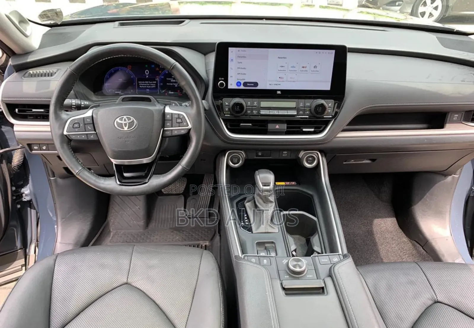 Toyota Grand Highlander Platinum AWD 2024 Gray