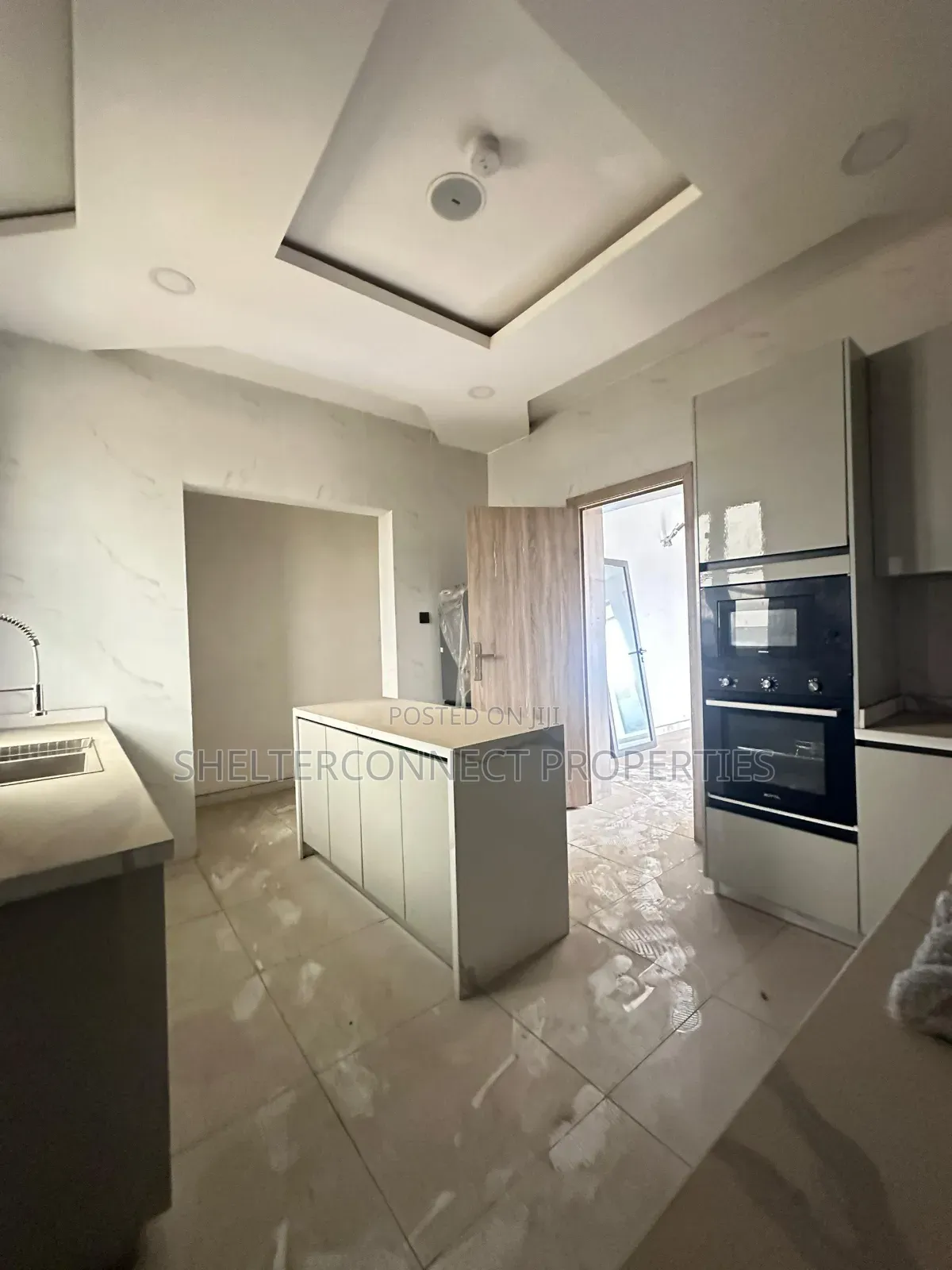 4bdrm Apartment in Thomas Estate for sale