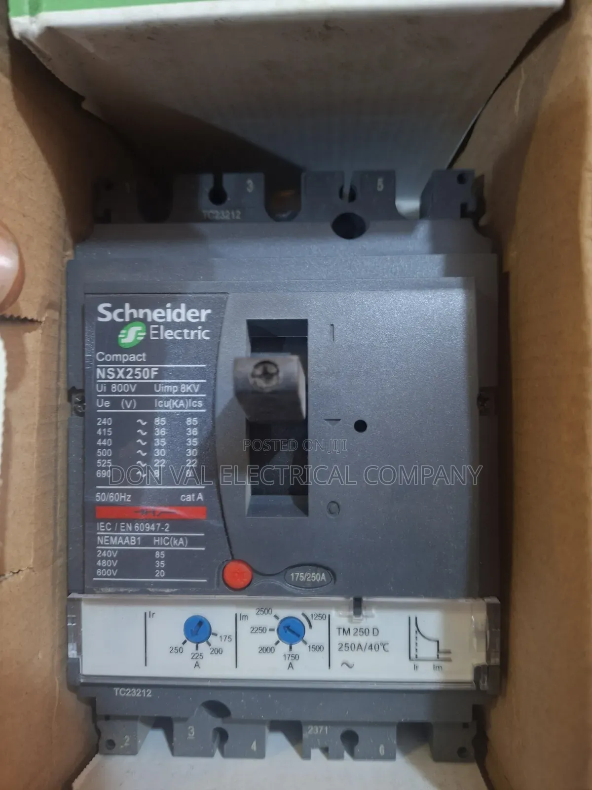 3pole McCb Schneider 250amp