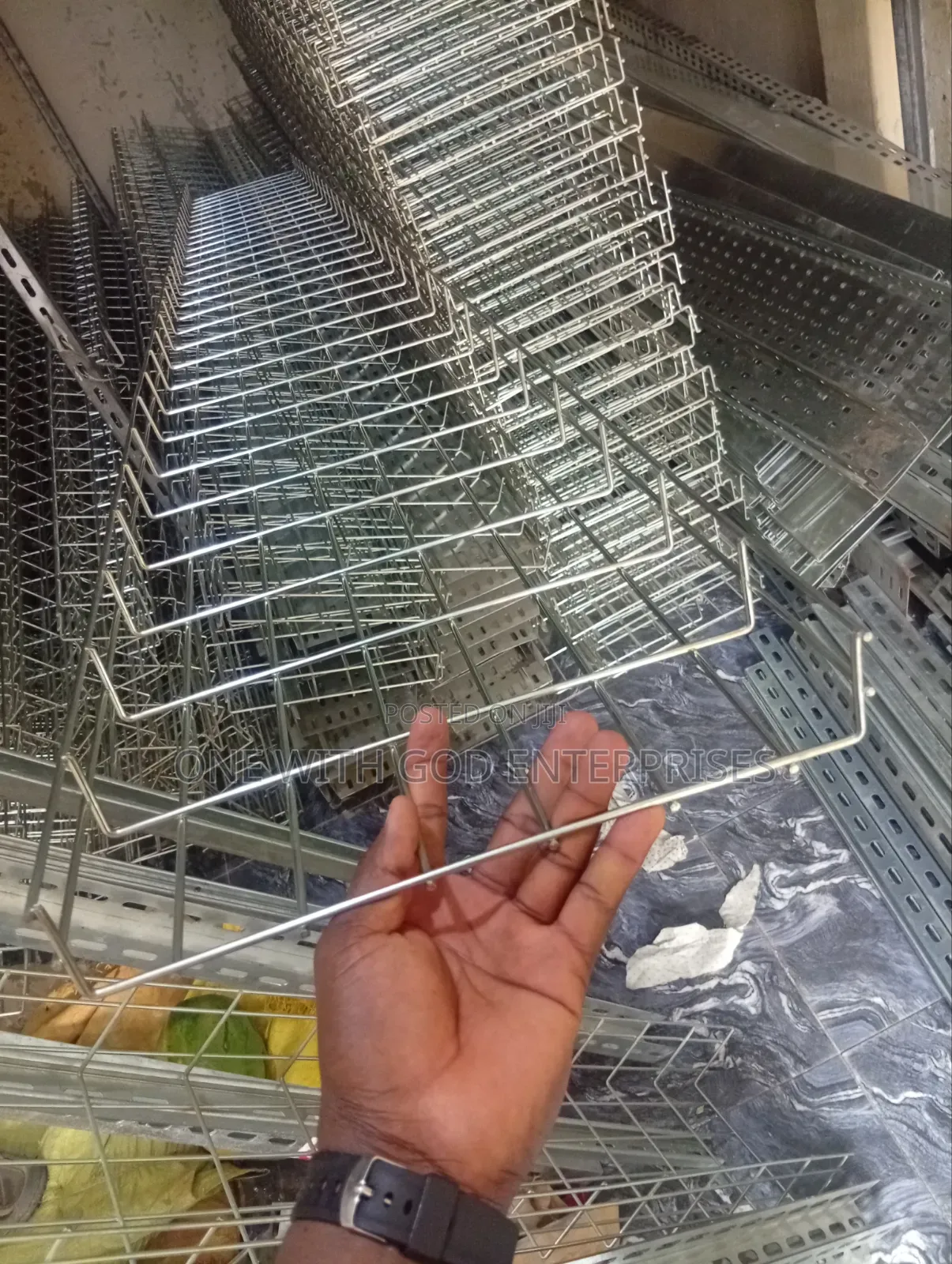 300mm*50mm Galvanized Cable Tray Mesh