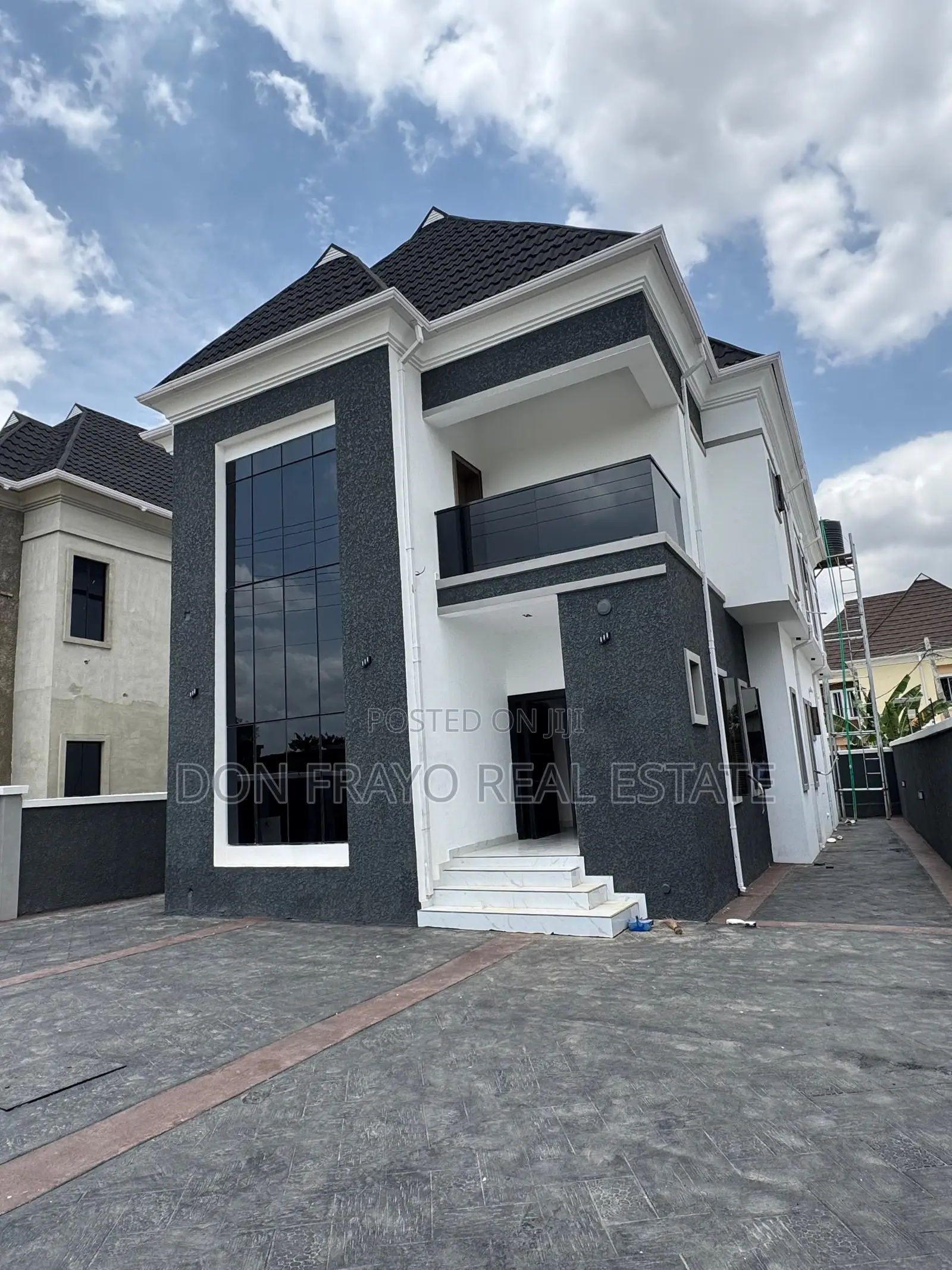 4bdrm Duplex in Carlton Gate Estate, Akobo for sale