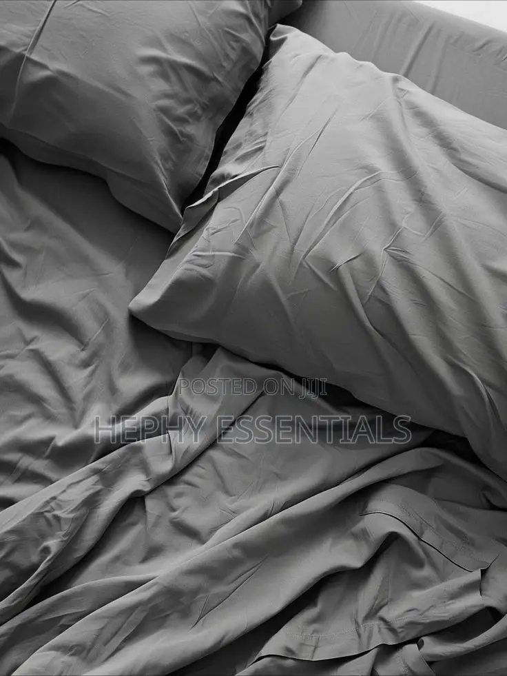 Plain Gray Bedding Set With Pillowcase and Duvet