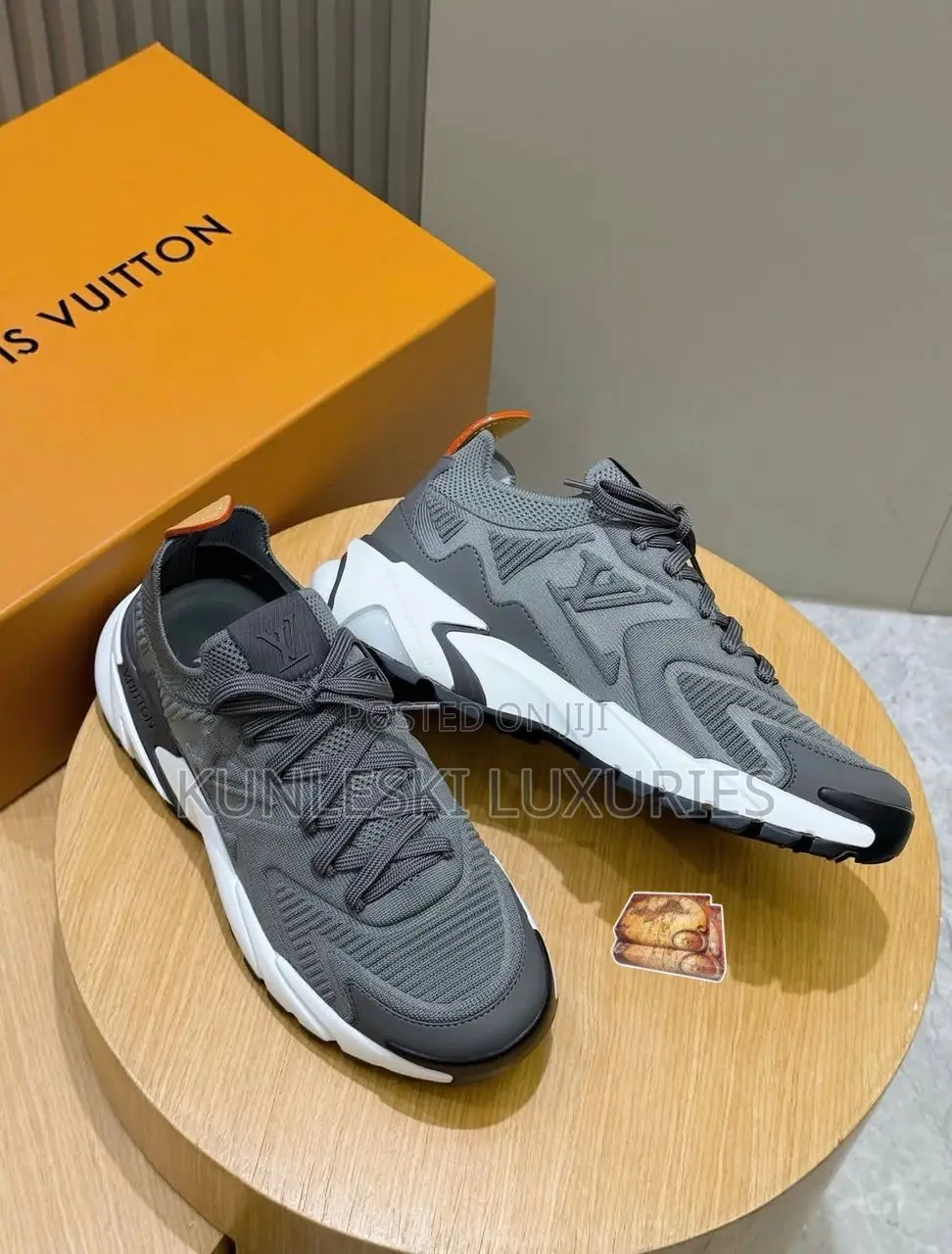Original Louis Vuitton Tatic Runner Sneakers