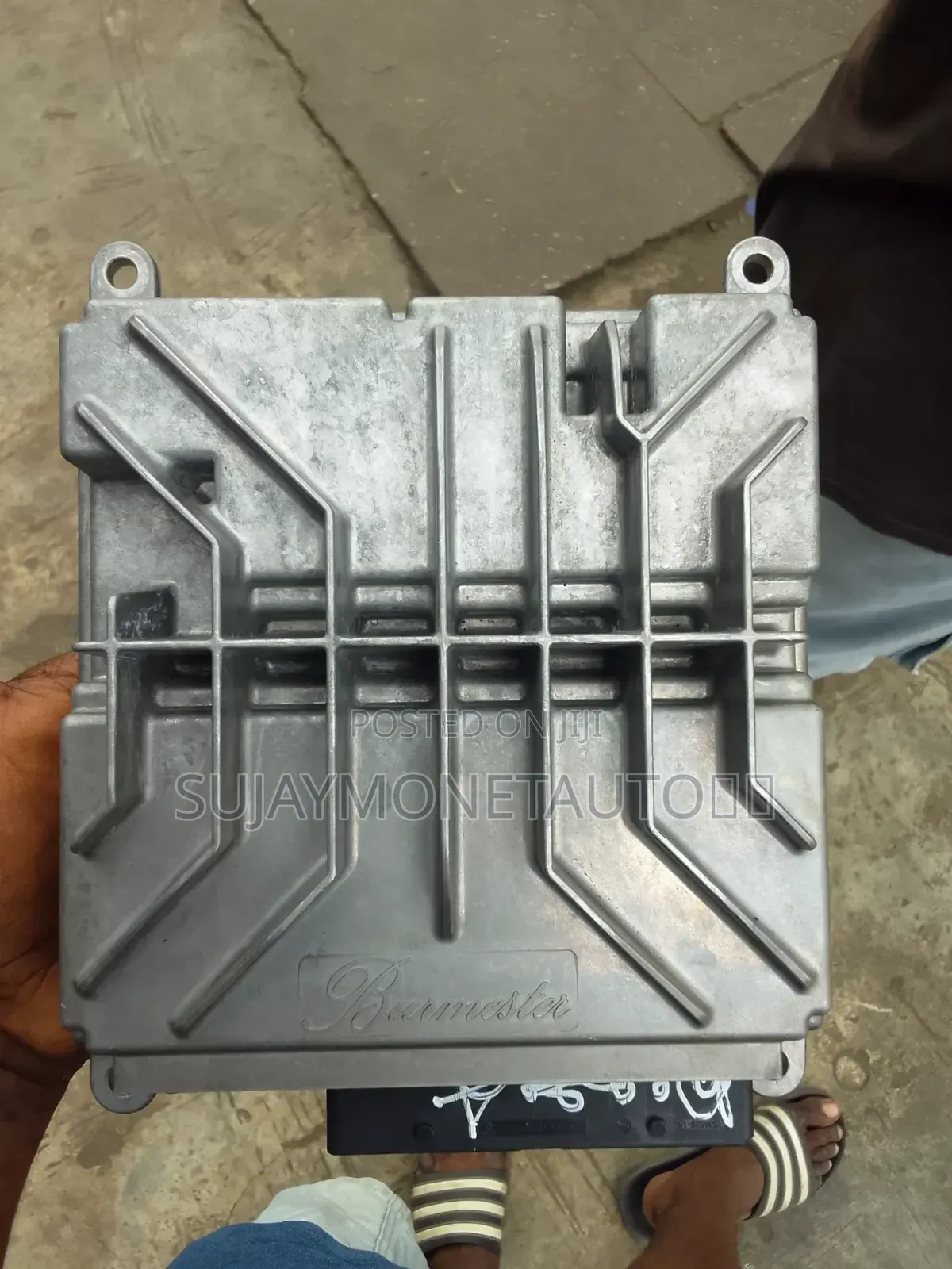 Mercedes-Benz Amplifier 213 E-Class