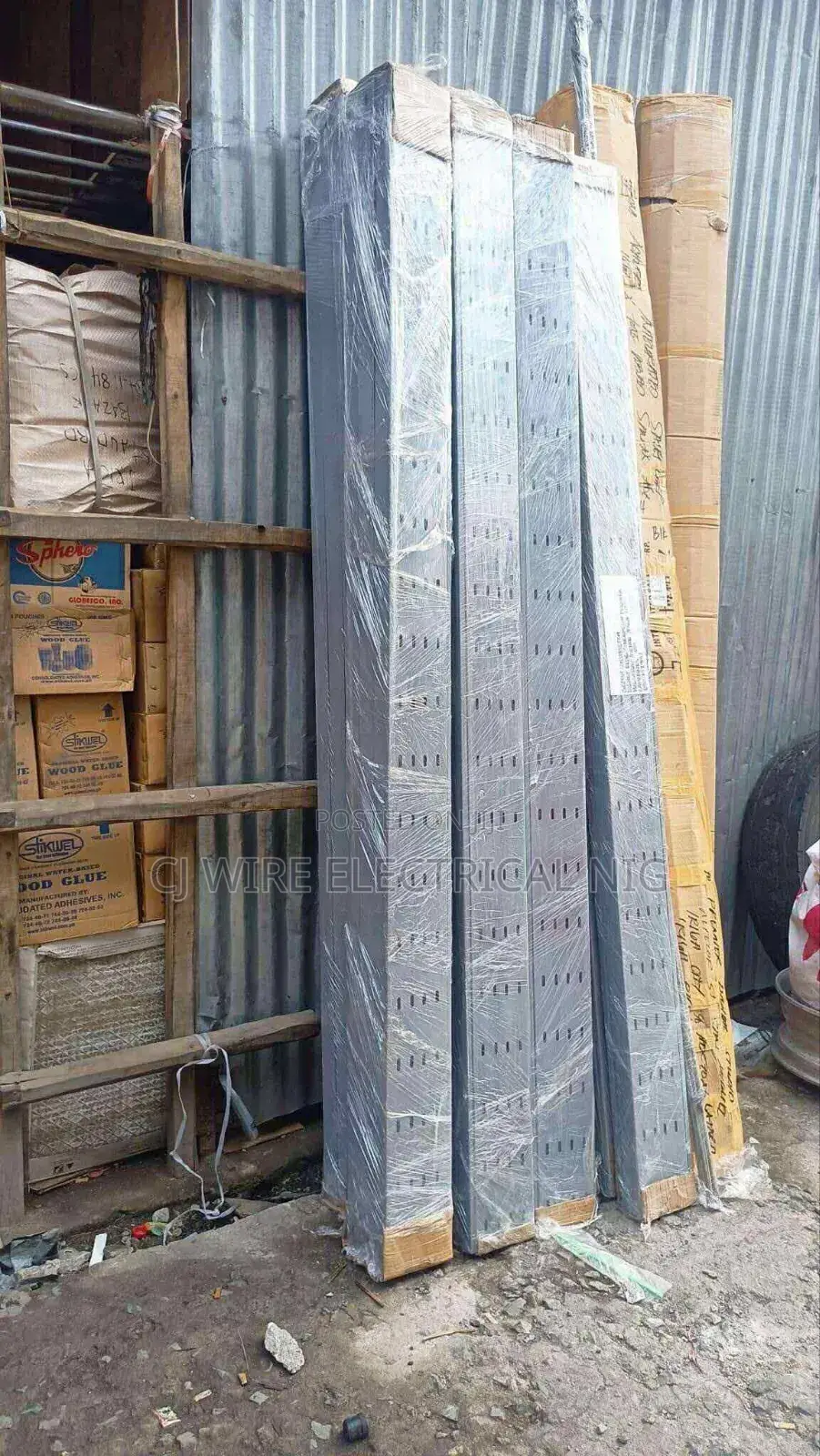 100mm by 50mm Cable Tray With Cover