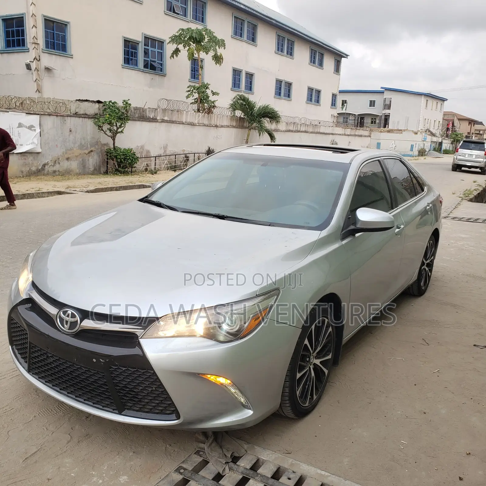 Toyota Camry XSE 4dr Sedan (2.5l 4cyl 6A) 2016 Silver