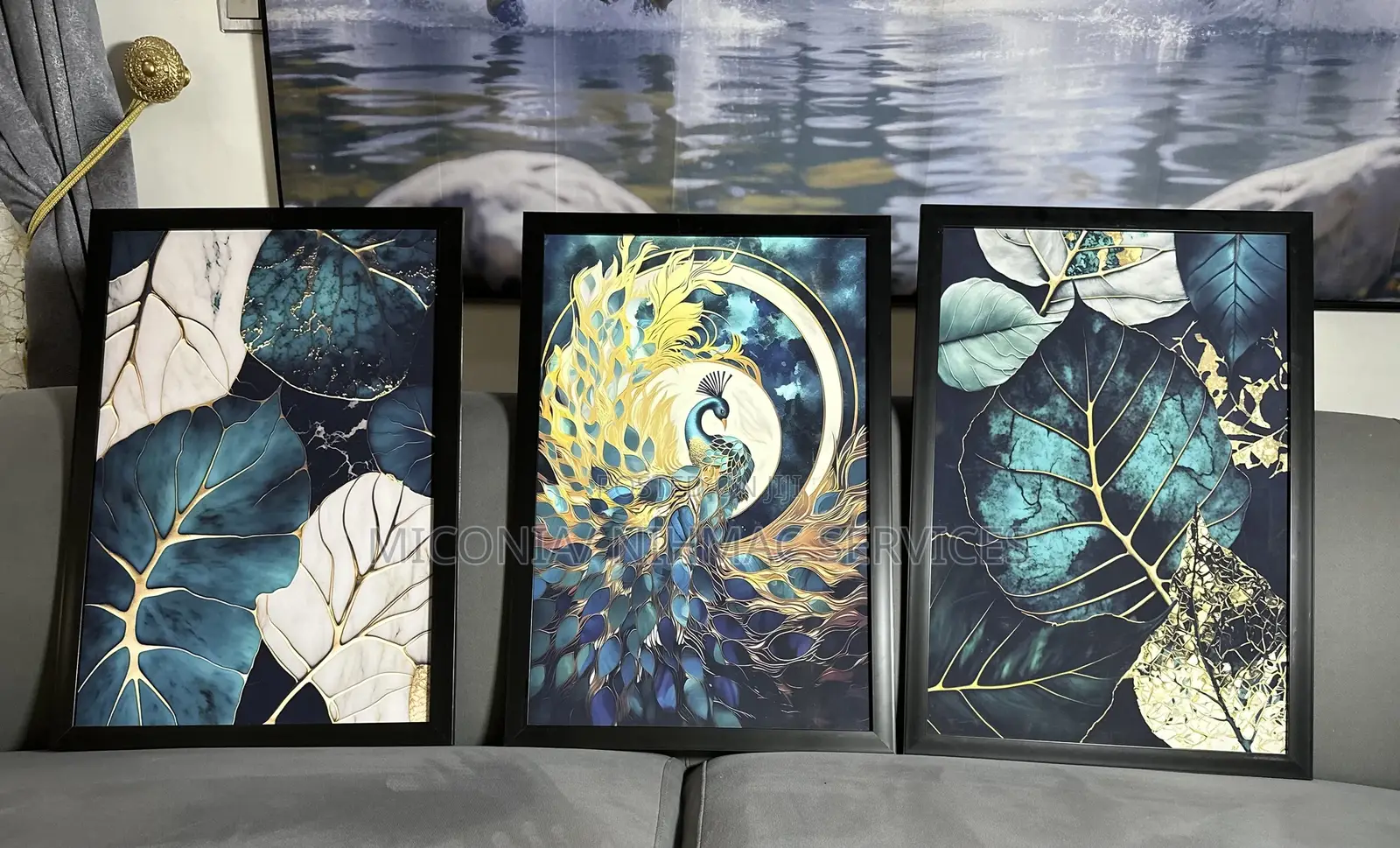 3-in-1 Peacock Canvas Wall Frame – Luxury Modern Wall Art (Framed)