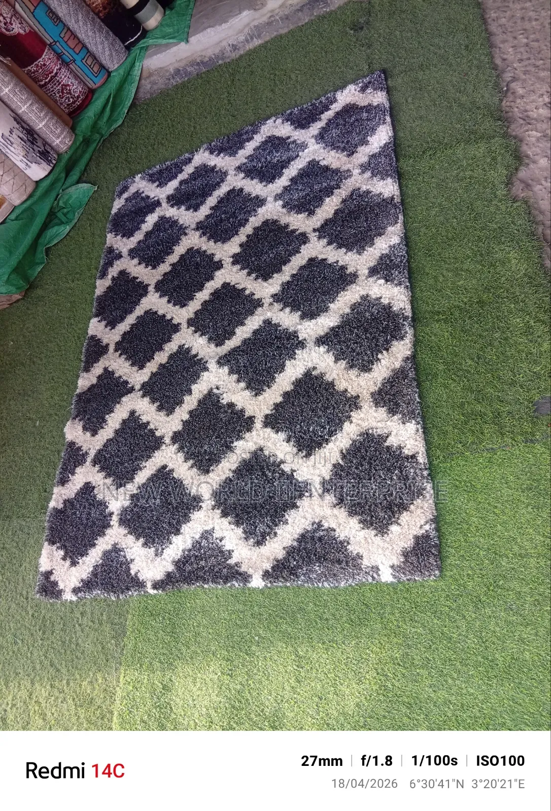 4by6 Feets Modern German Fluffy Shaggy Centre Rug