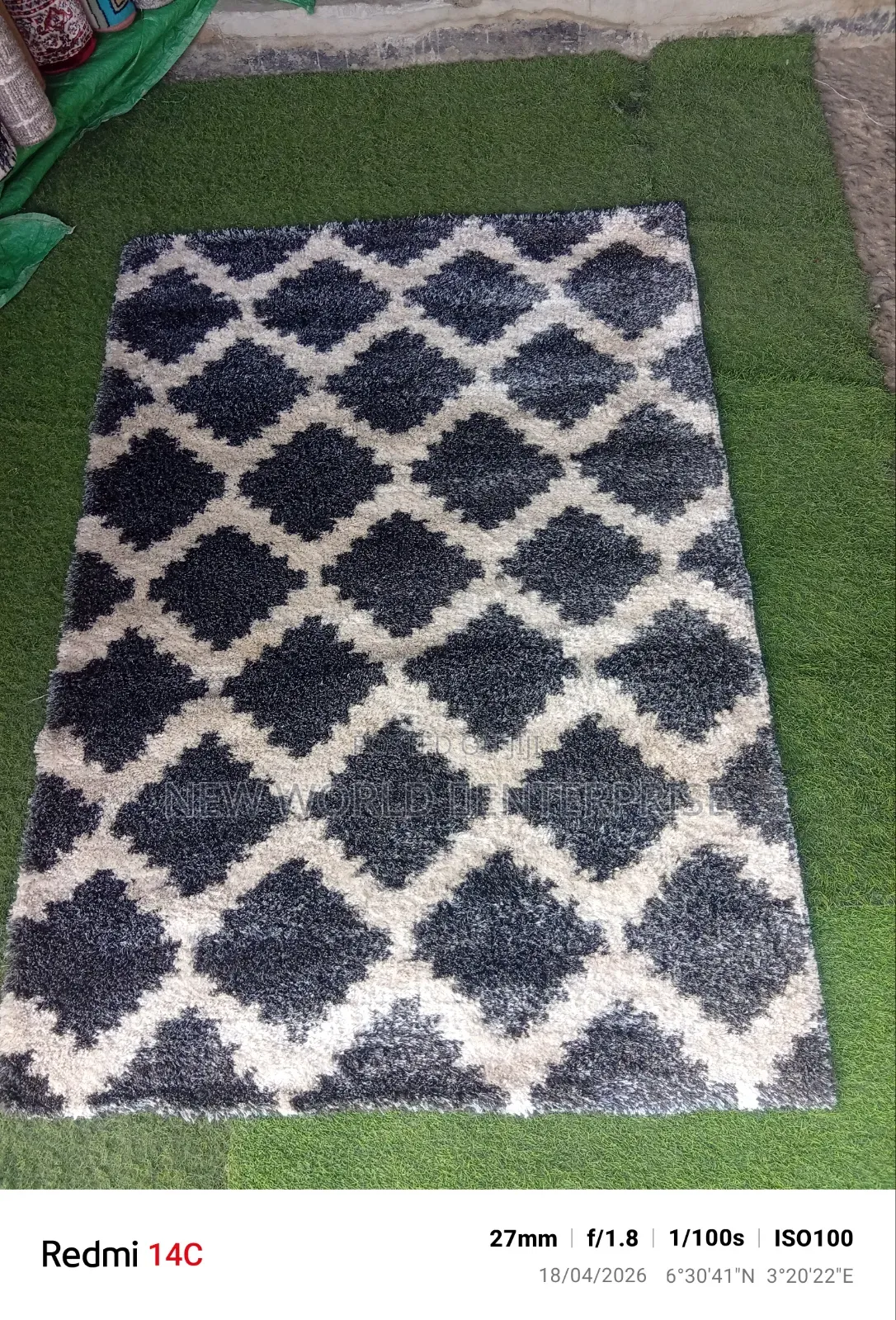 4by6 Feets Modern German Fluffy Shaggy Centre Rug