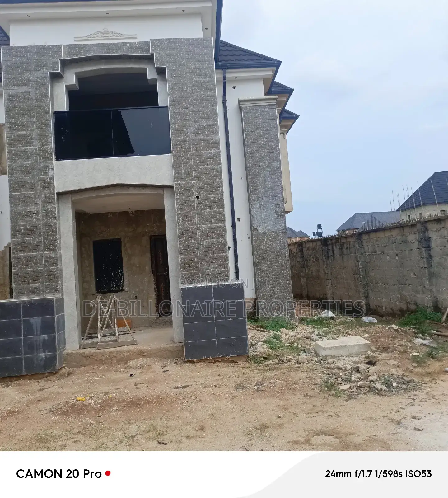 5bdrm Duplex in Human Race, Owerri for sale