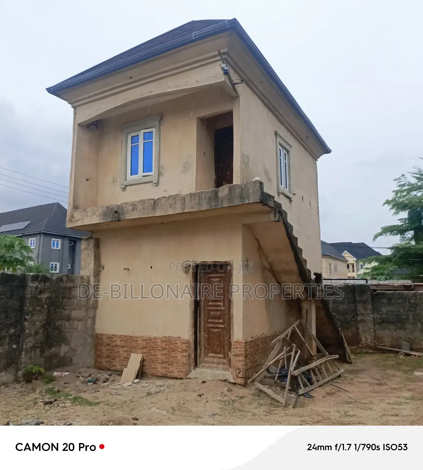 5bdrm Duplex in Human Race, Owerri for sale