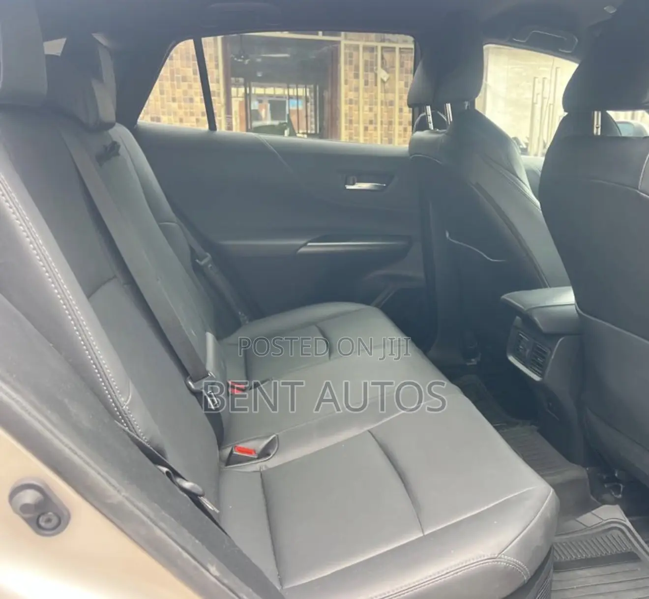 Toyota Venza Limited AWD 2023 Silver