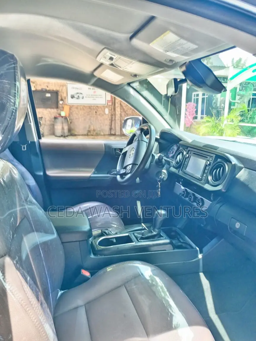 Toyota Tacoma TRD Off Road 2018 Silver
