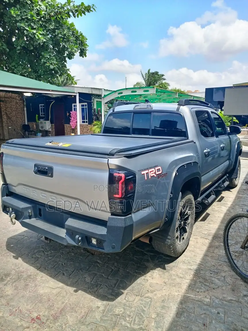 Toyota Tacoma TRD Off Road 2018 Silver