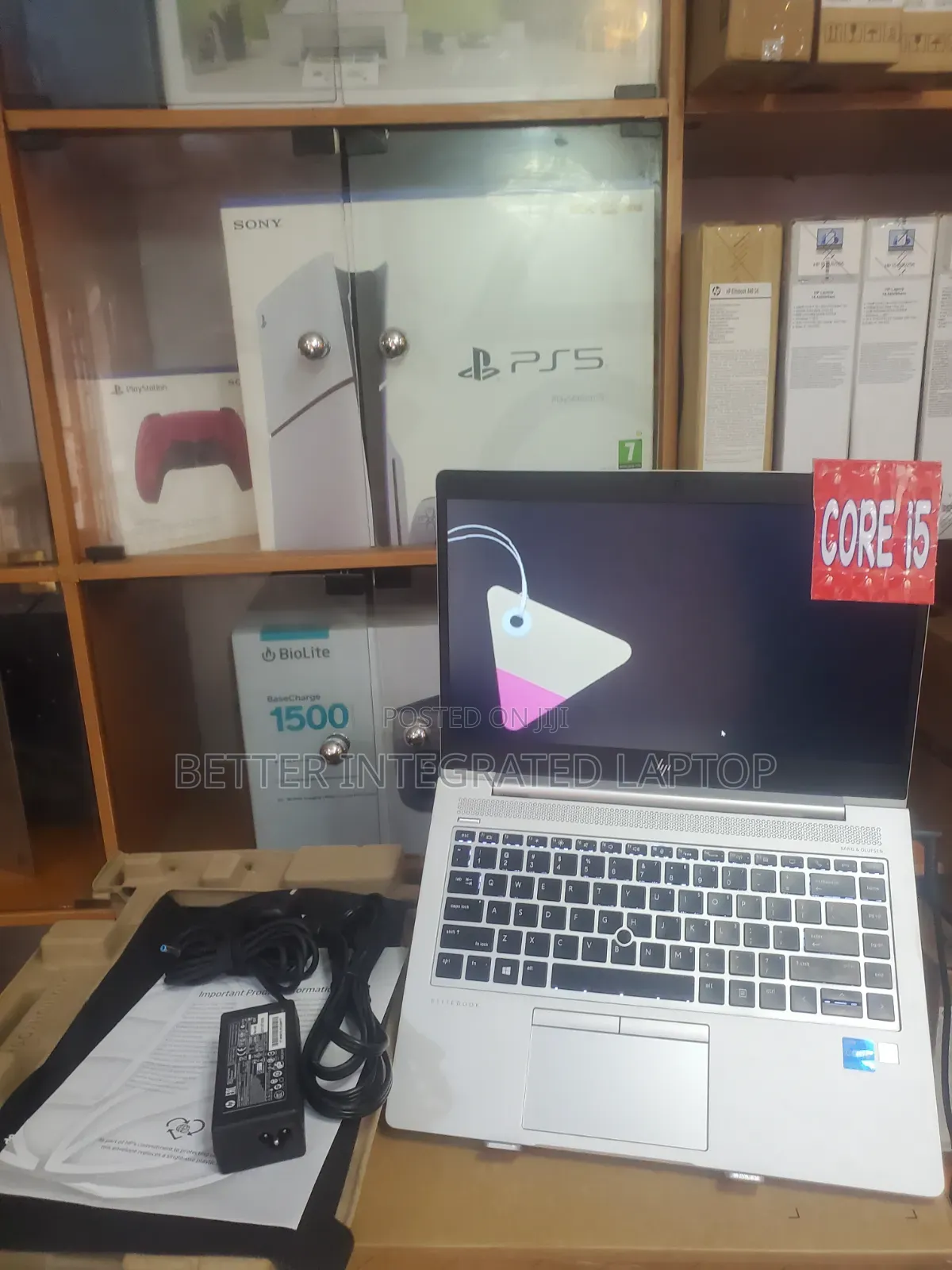 New Laptop HP EliteBook 820 12GB Intel Core 5 SSD 256GB