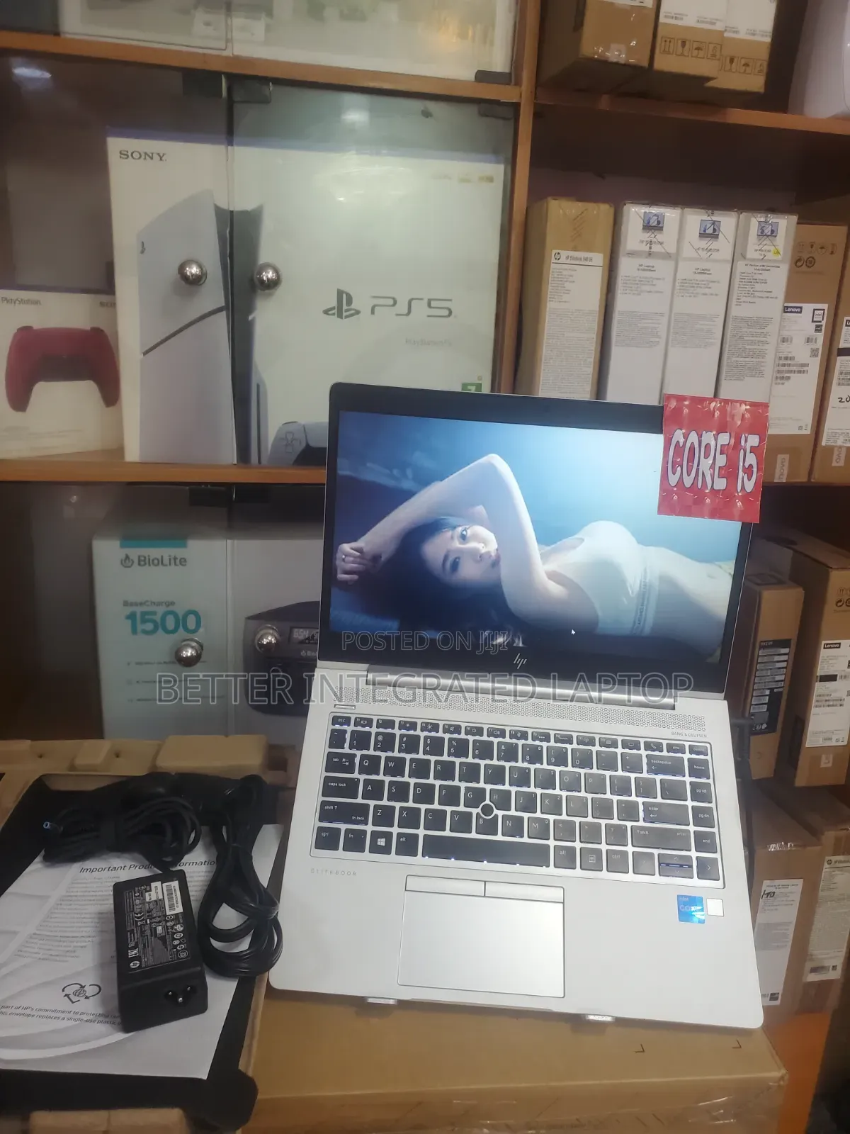 New Laptop HP EliteBook 820 16GB Intel Core 5 SSD 1T