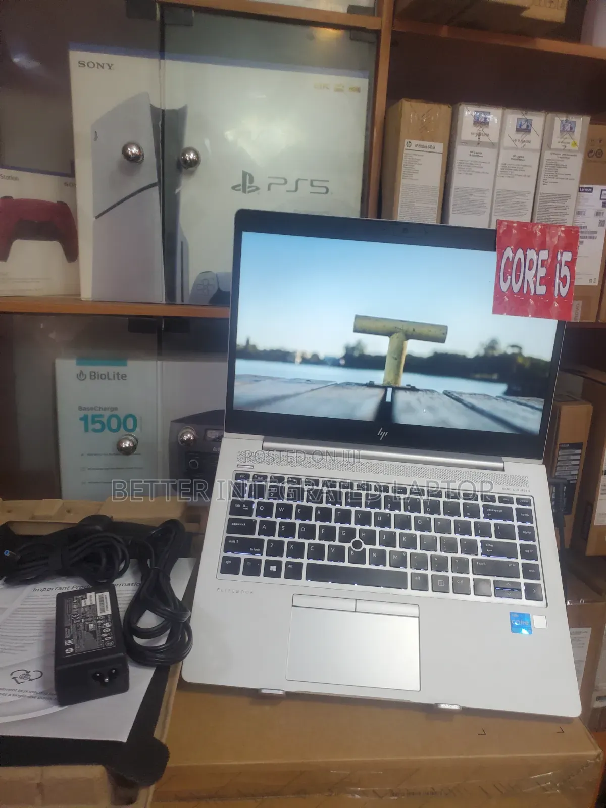 New Laptop HP EliteBook 820 16GB Intel Core 5 SSD 1T