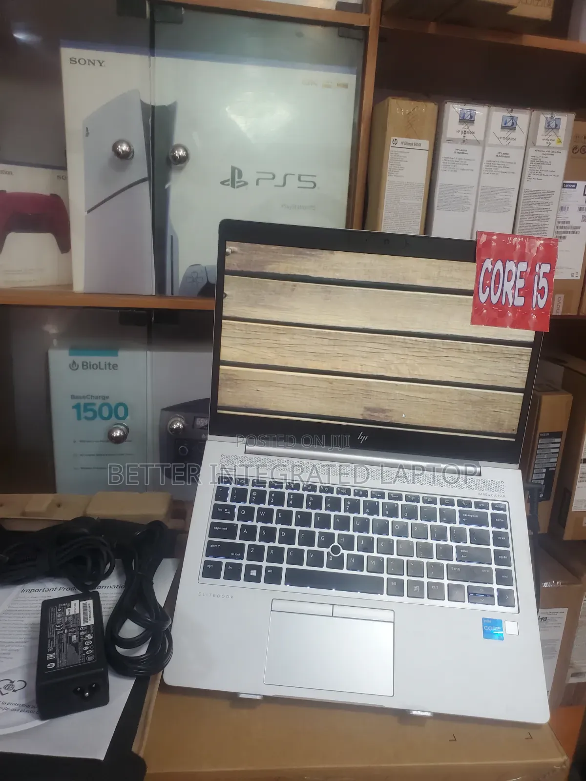 New Laptop HP EliteBook 820 16GB Intel Core 5 SSD 1T