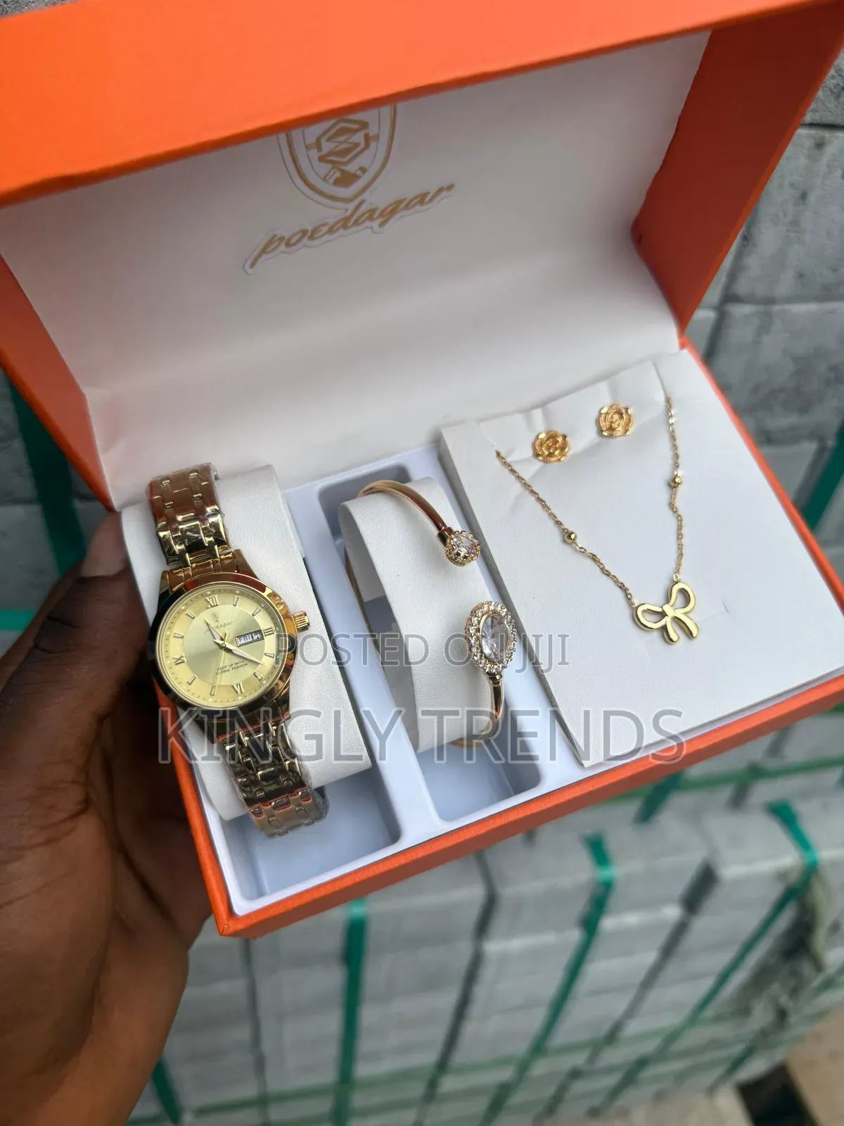 Poedagar Female Wristwatch Set