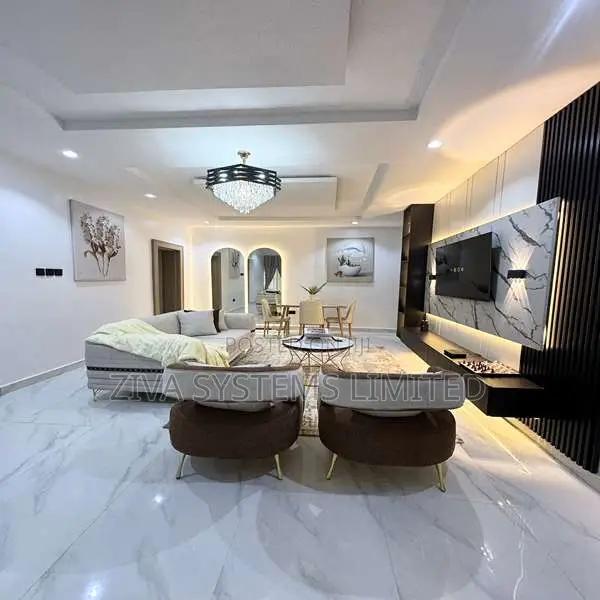 Luxury 3 Bedroom Apartment With Balconies, and Air Hockey