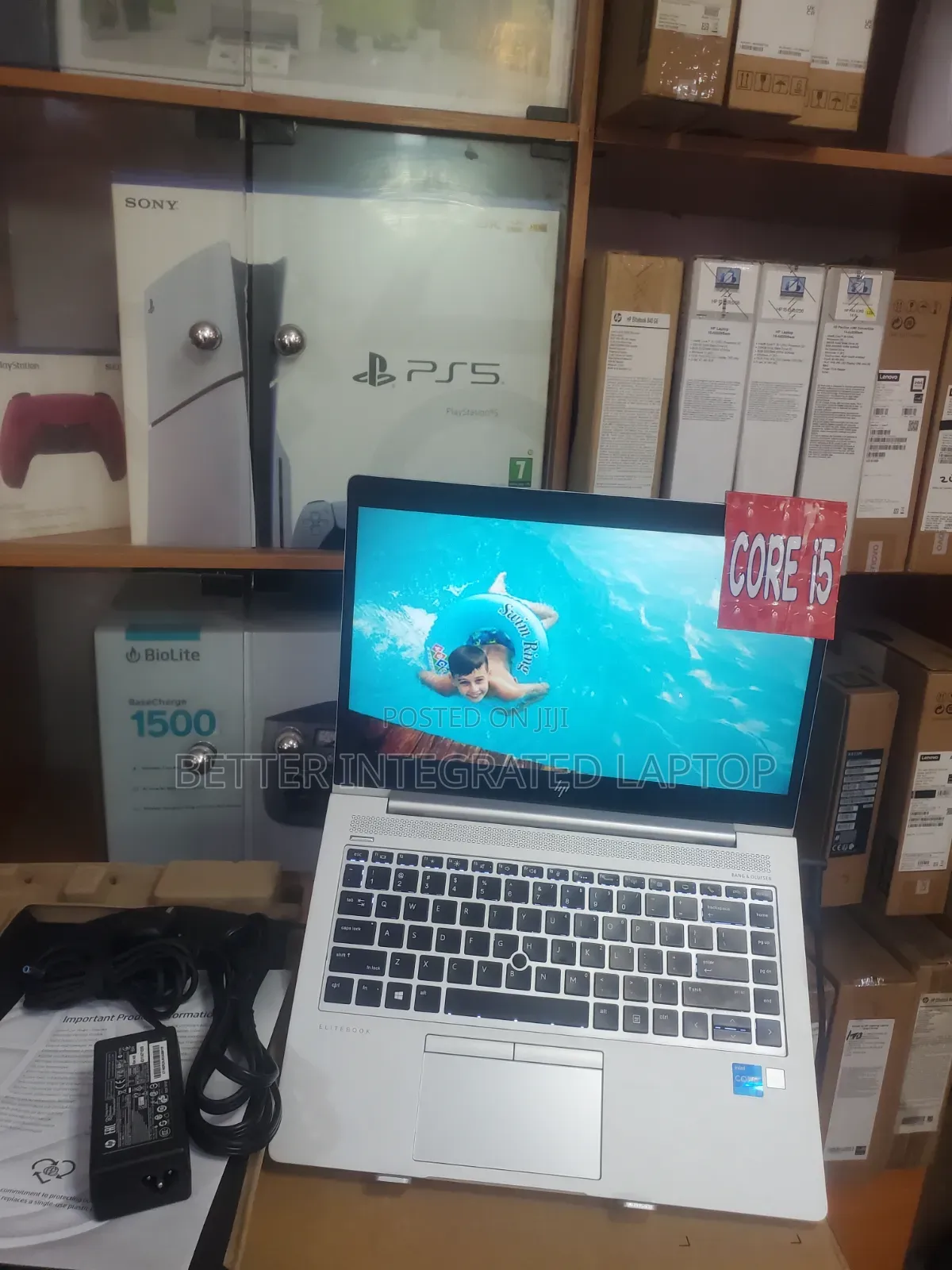 New Laptop HP EliteBook 820 G2 16GB Intel Core 5 SSD 256GB