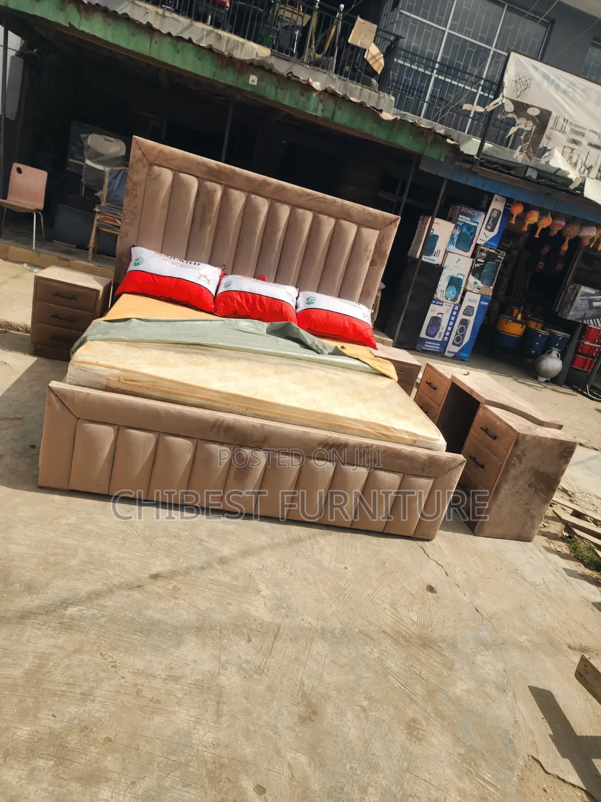 5ft Tall 6by6 Bed With Cupboards and Vanity Table