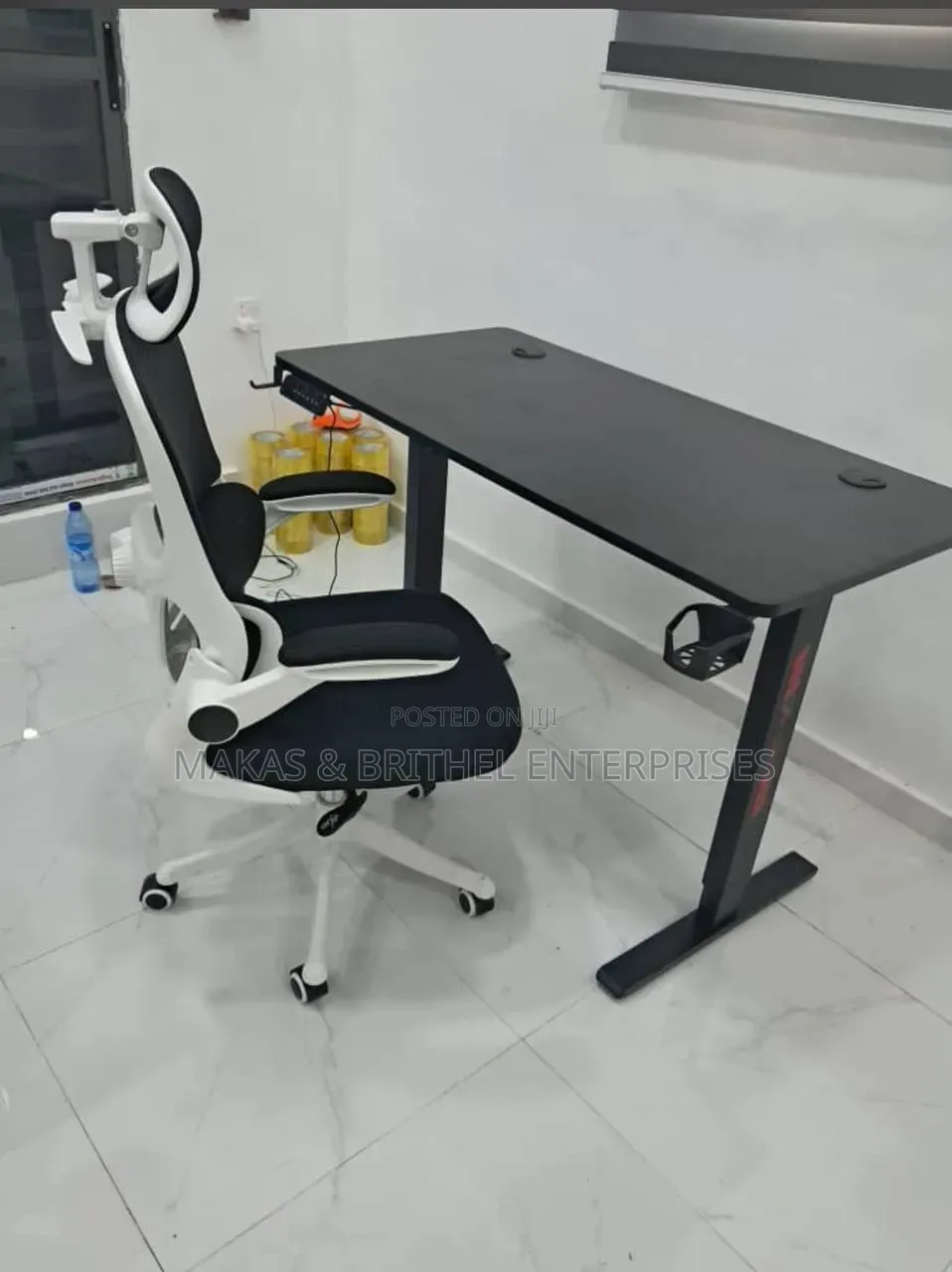 1.2miters Adjustable Game Desk