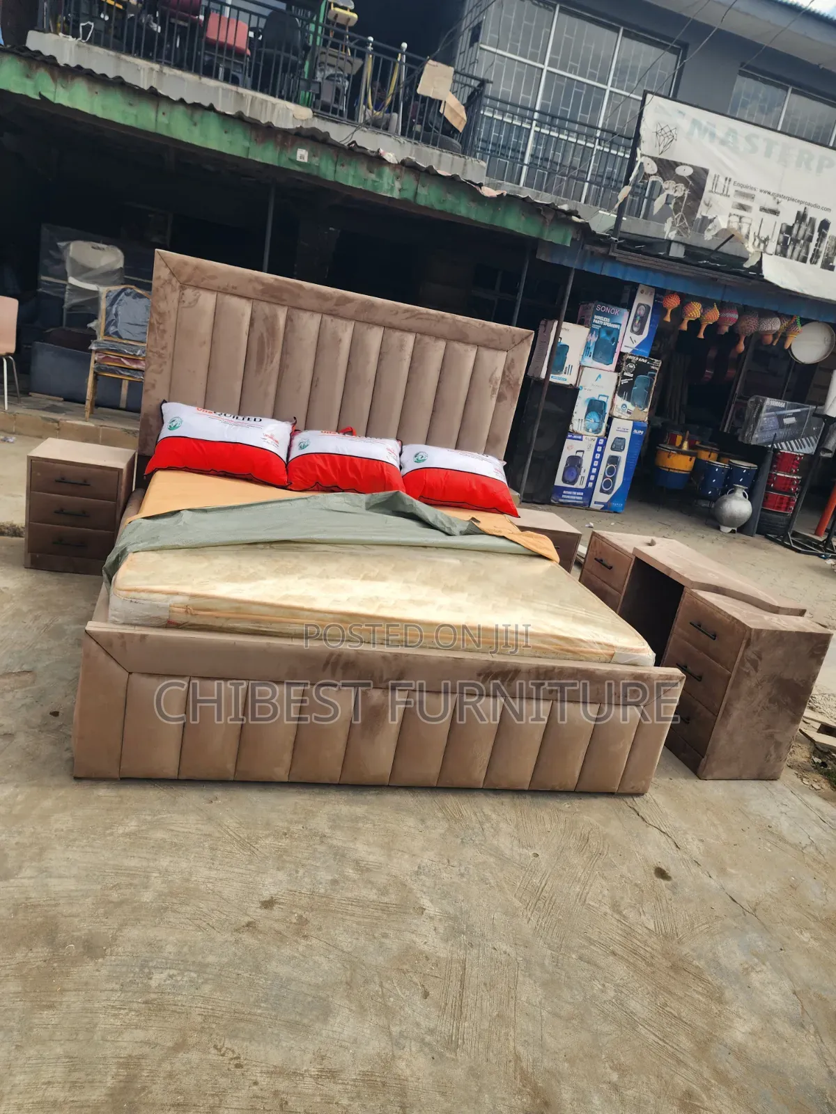 Standard 6by6 Set of Padded Bed.