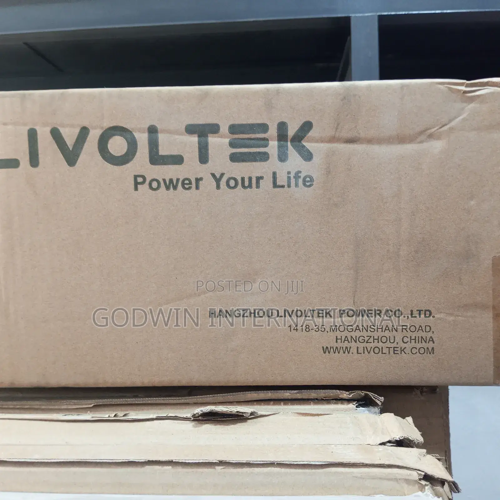 Livoltek Hybrid Inverter 24v 3kva