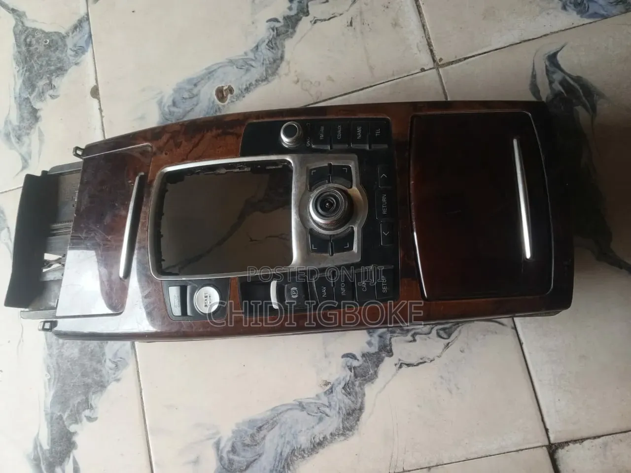 Audi A6 L Radio Control