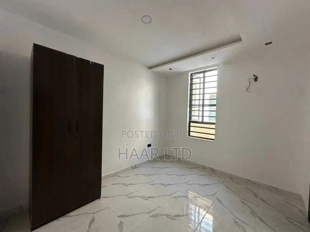 Furnished 4bdrm House in Ikota for rent