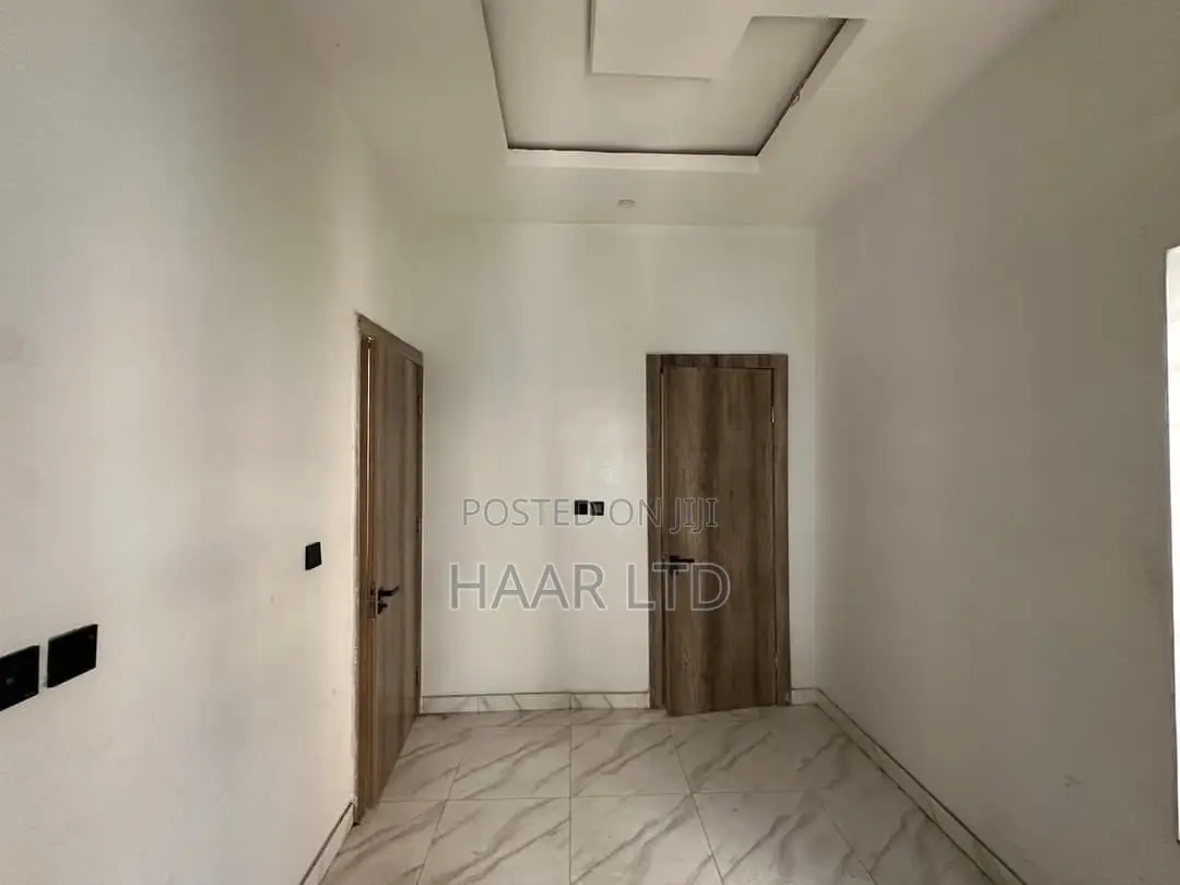 4bdrm Duplex in Lekki Phase 2 for rent
