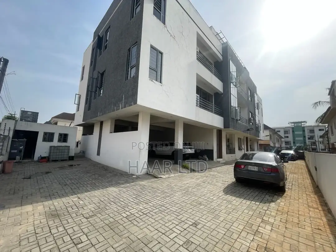 Furnished 2bdrm Apartment in Ikota for rent
