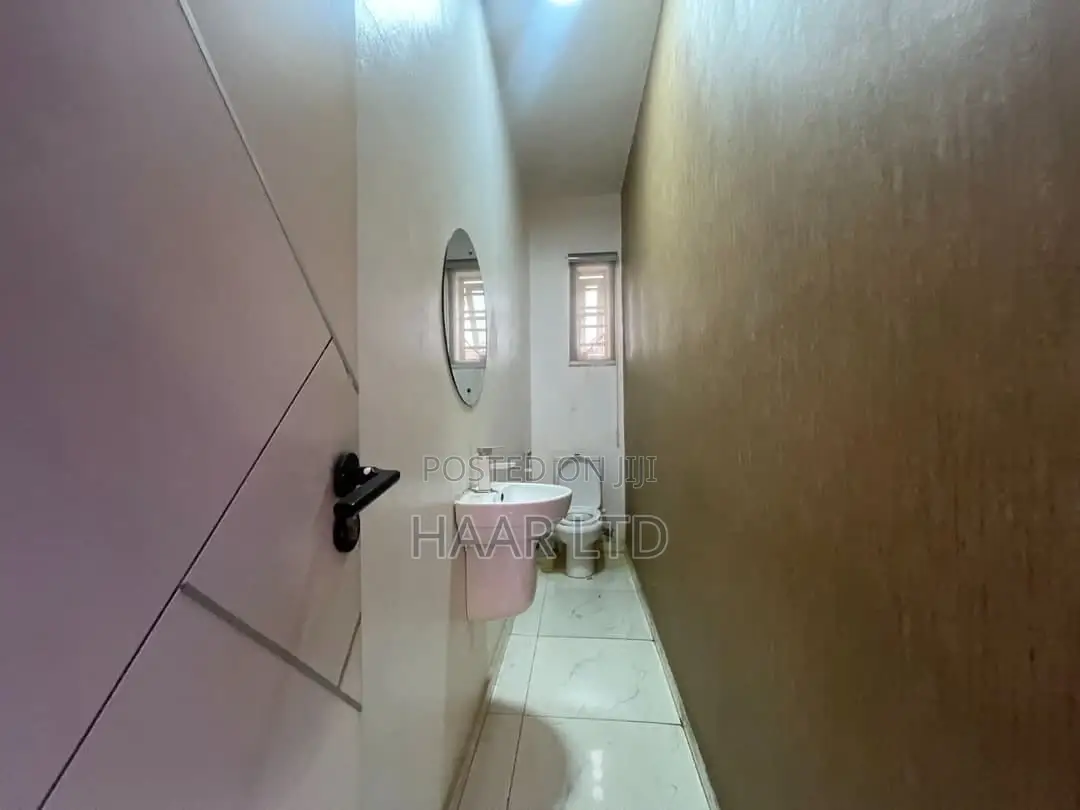 Furnished 2bdrm Apartment in Ikota for rent