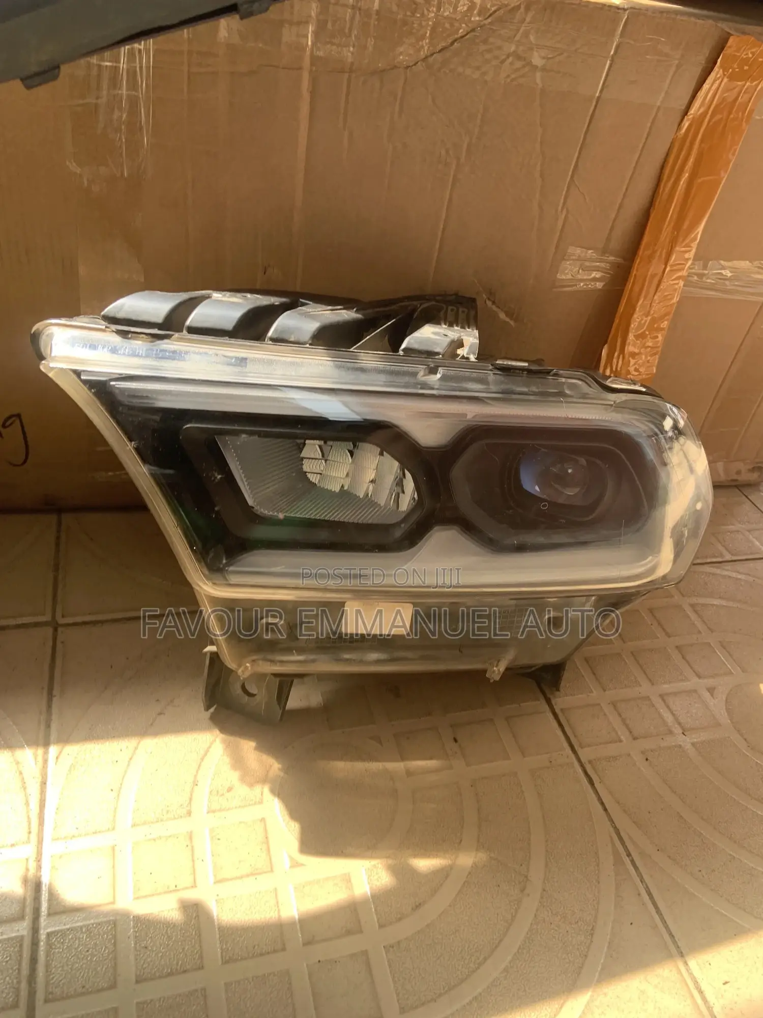 Headlamp Dodge Durango 2020