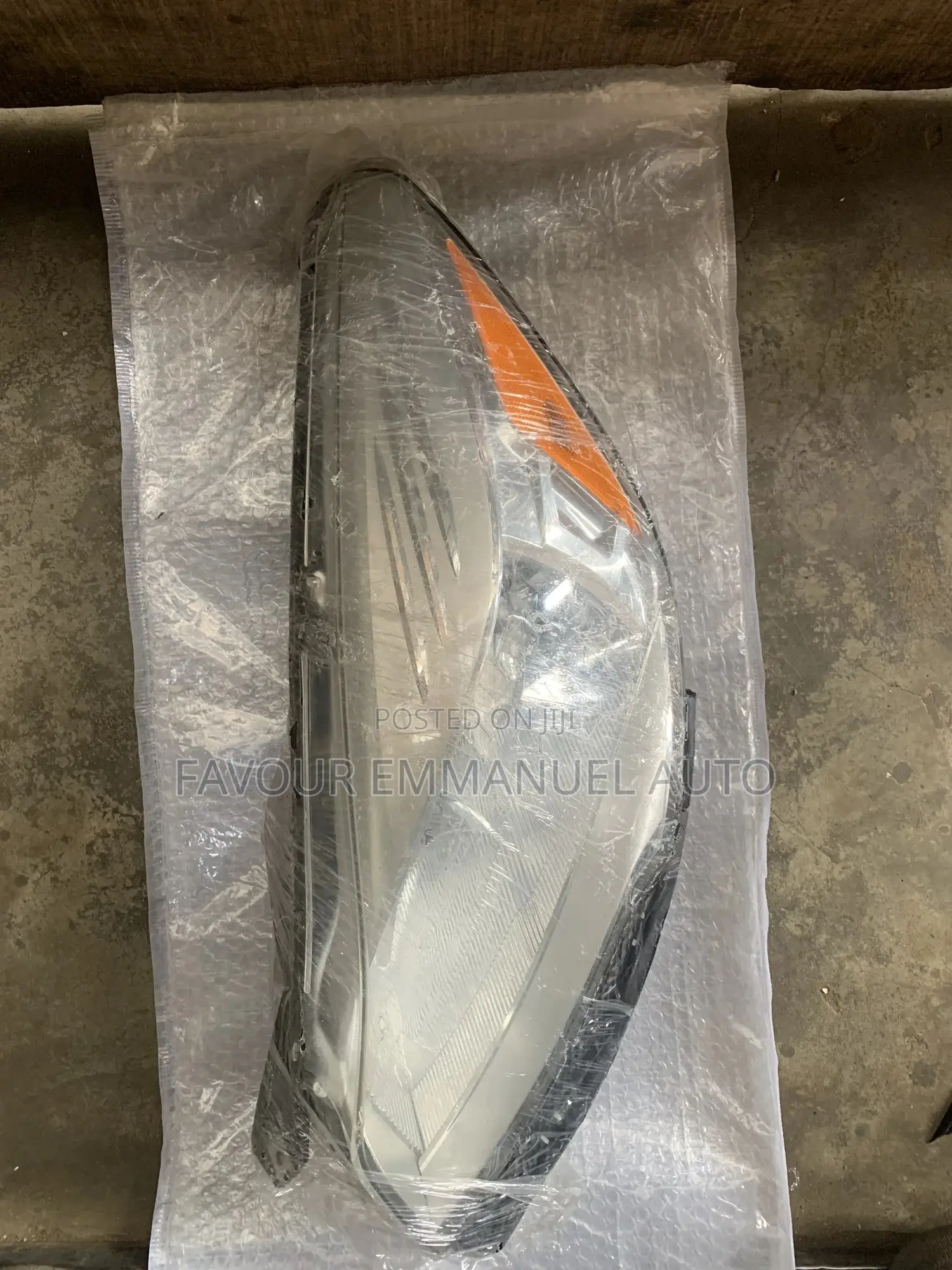 Headlamp Ford Escape 2013