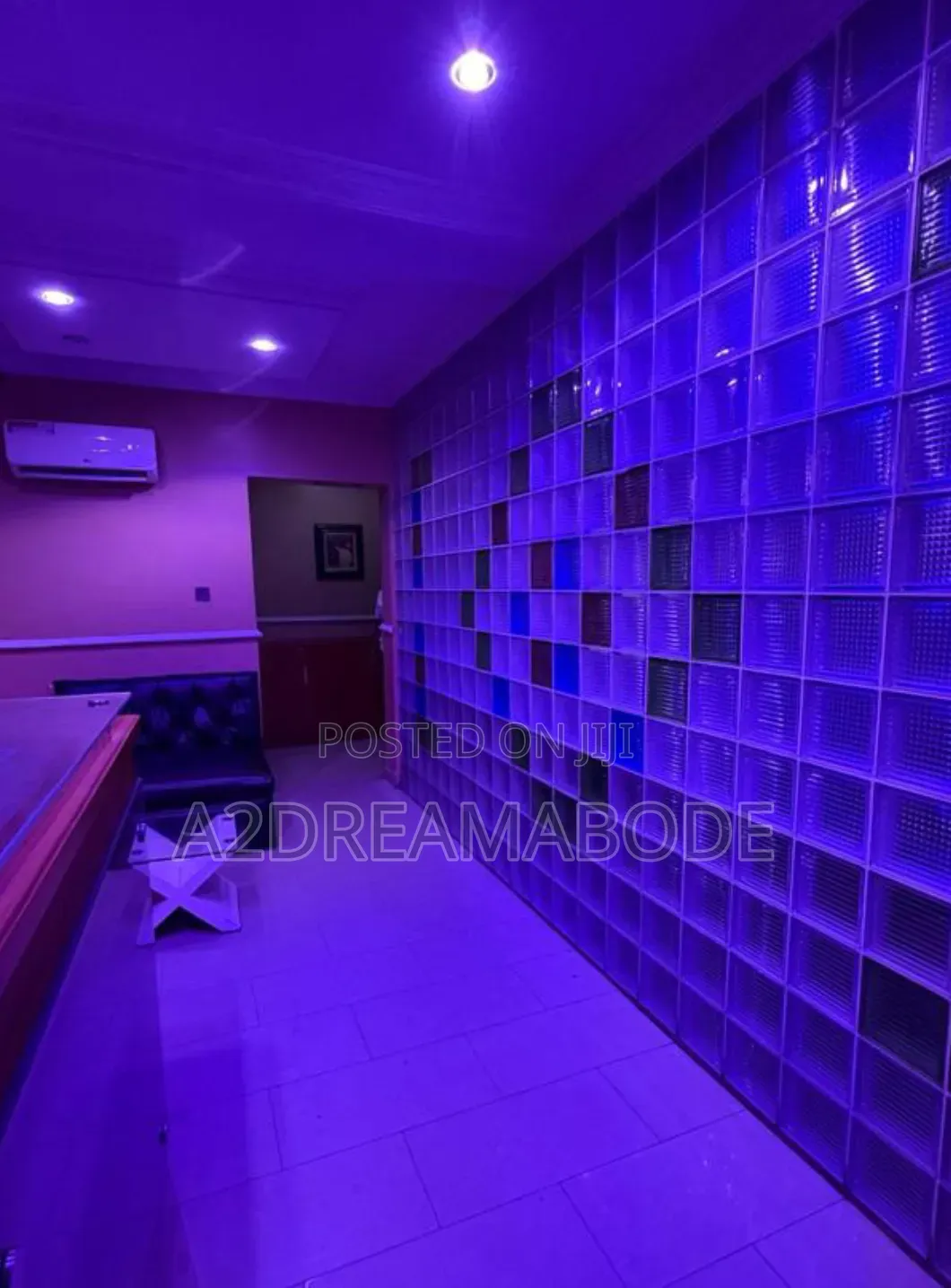 Exclusive 14 Rooms Hotel