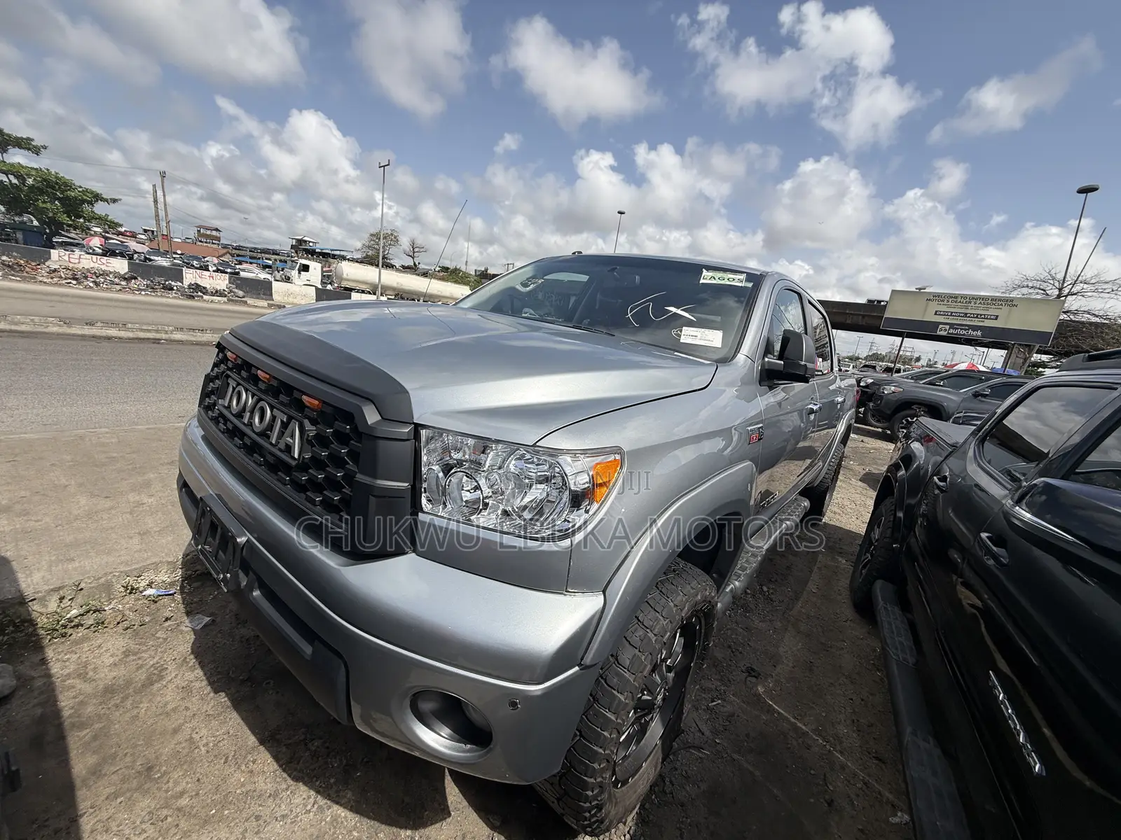 Toyota Tundra CrewMax 4x4 Platinum 5.7L V8 2013 Silver