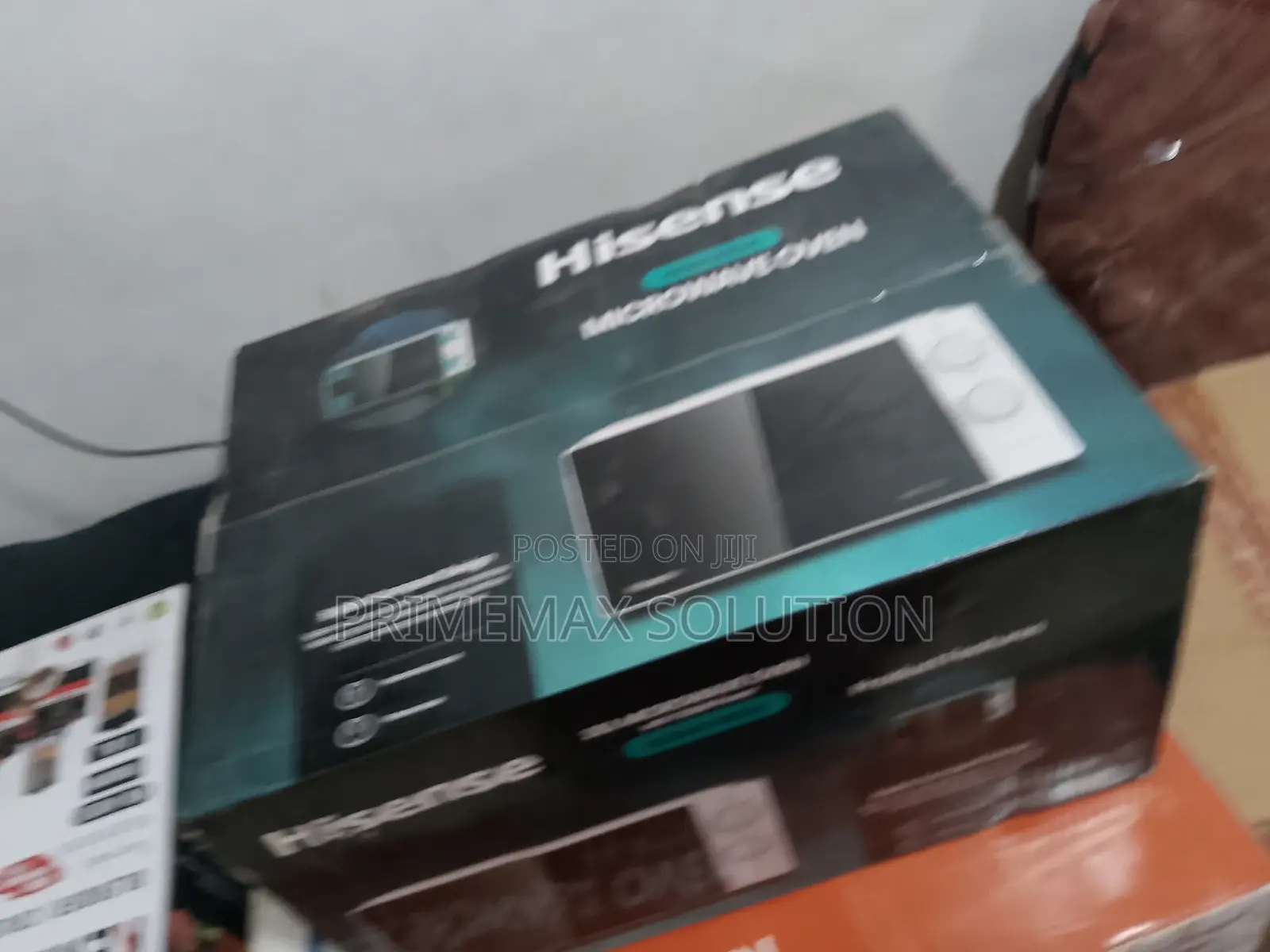 Hisense Compact Microwave - White, Defrost Function Included