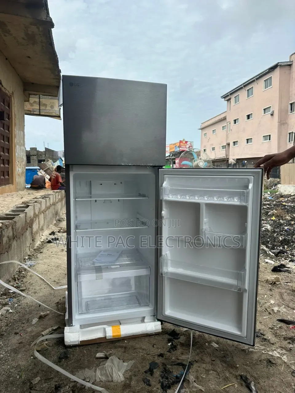 Lg Inverter Fridge 205 Litres Double Door Ice Maker > 80 Watts Output