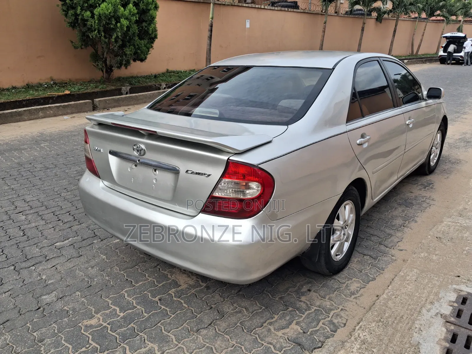 Toyota Camry LE 4dr Sedan (2.4L 4cyl 4A) 2004 Silver