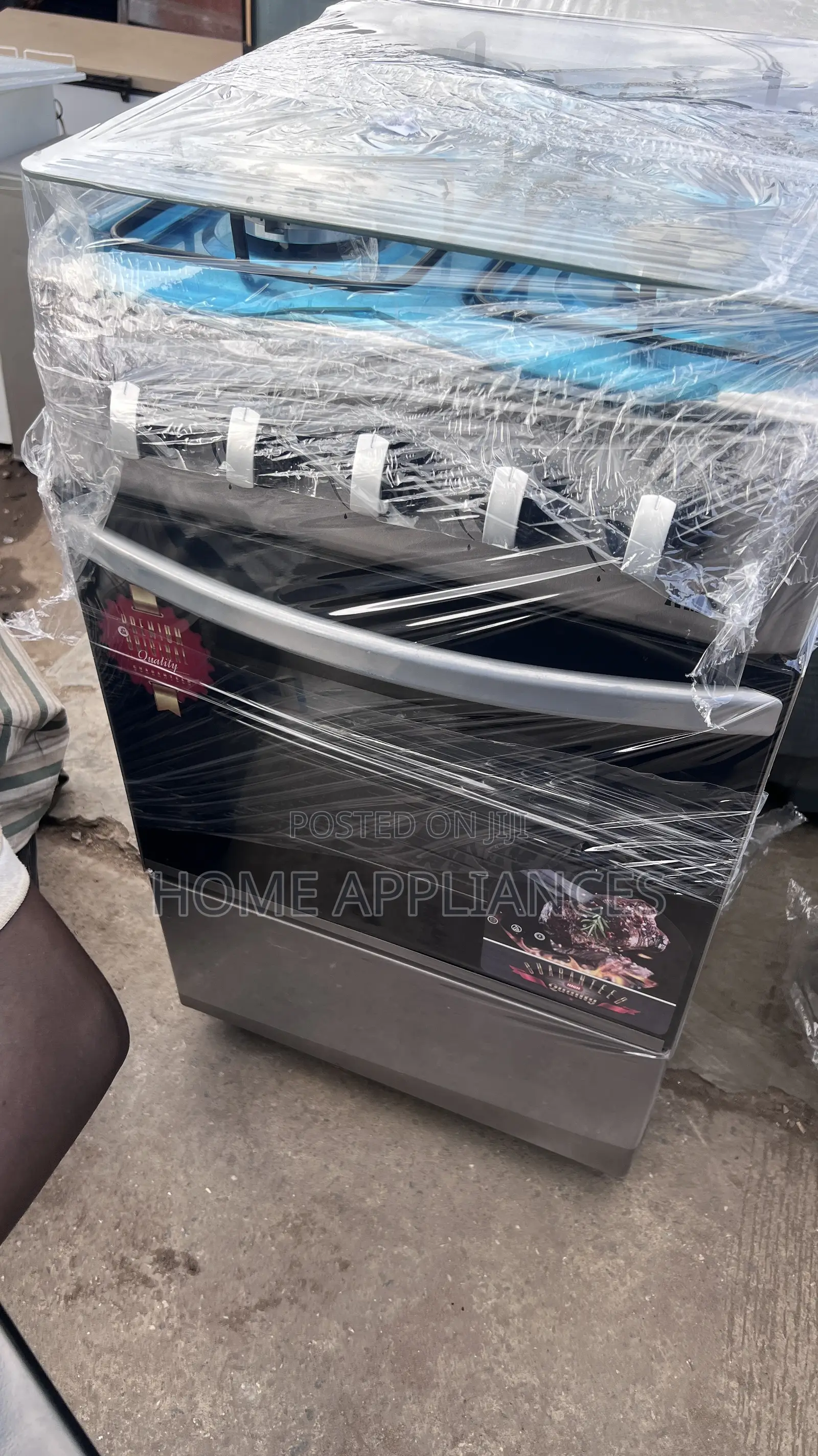 Tokunbo 4 Burner Standing Gas Cooker With Oven Wit Warranty