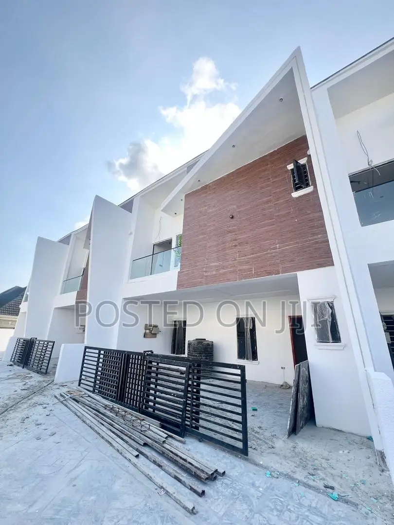 4bdrm Townhouse/Terrace in Ajah for sale