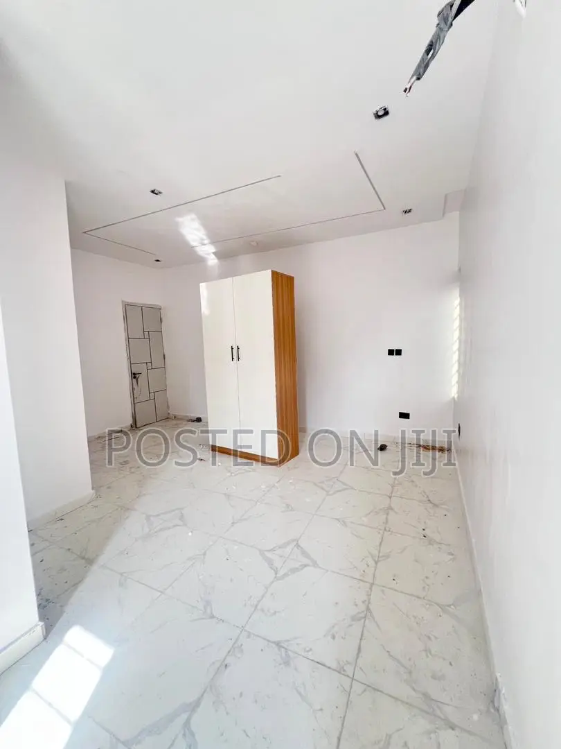4bdrm Townhouse/Terrace in Ajah for sale