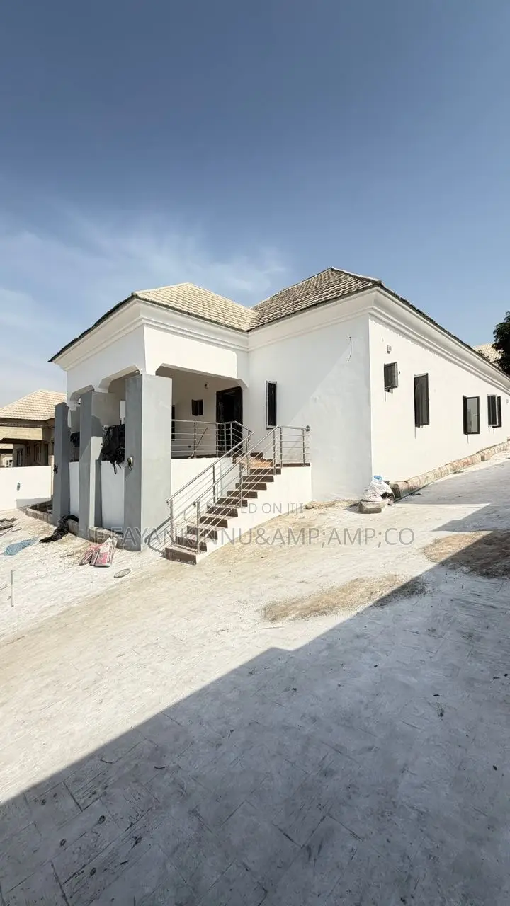 3 Bedroom Detached Bungalow
