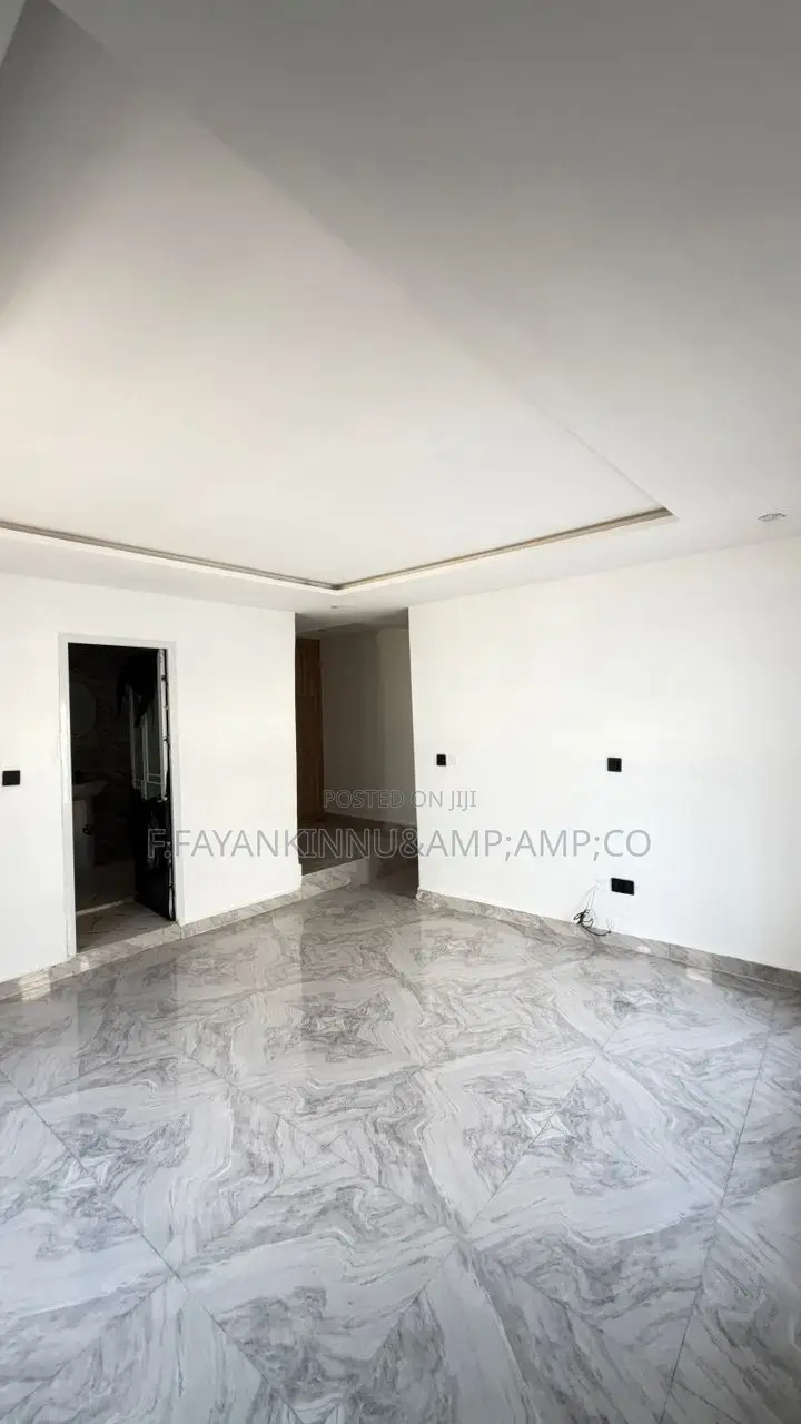 3 Bedroom Detached Bungalow
