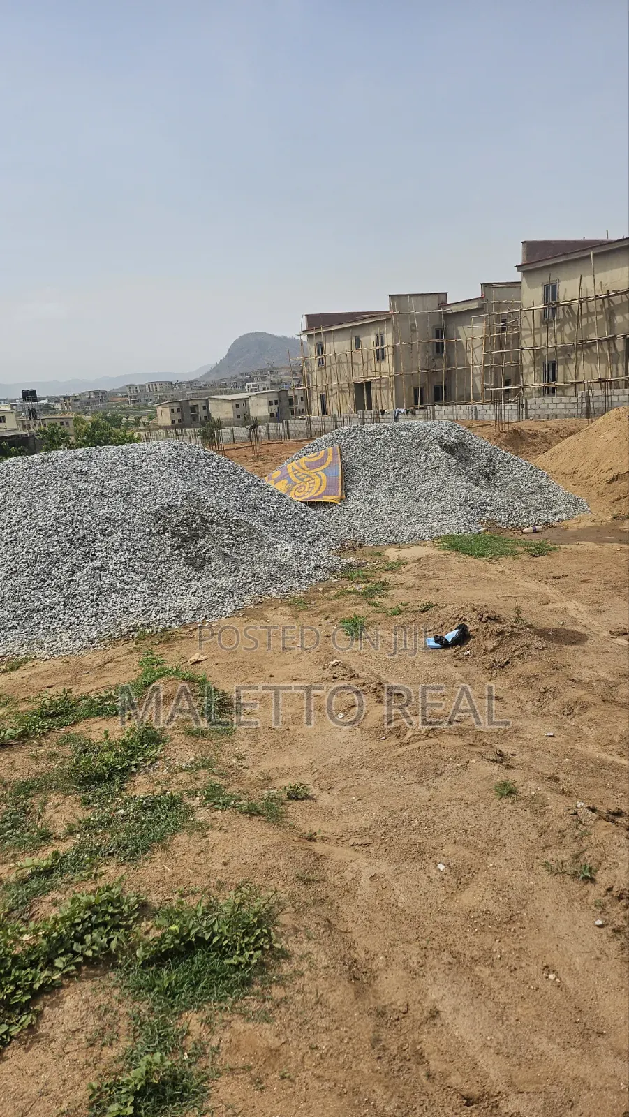 Estate Land in Lifecamp